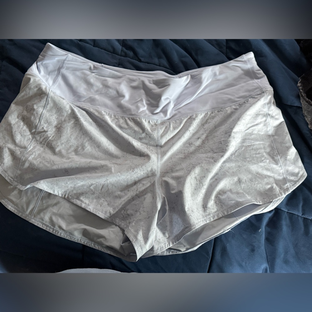 Lululemon speed up high rise lined short 4”